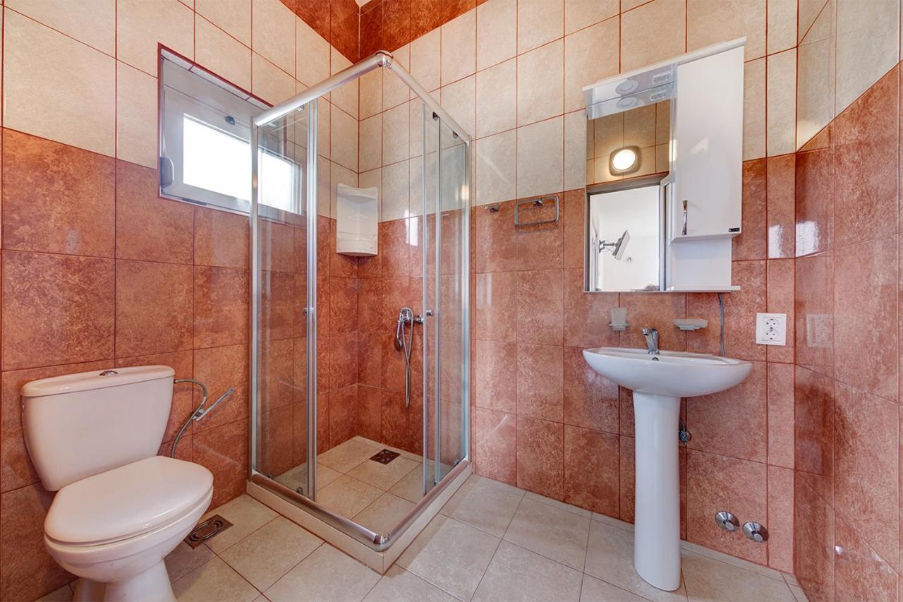 Delfin Apartments سوتوموري المظهر الخارجي الصورة