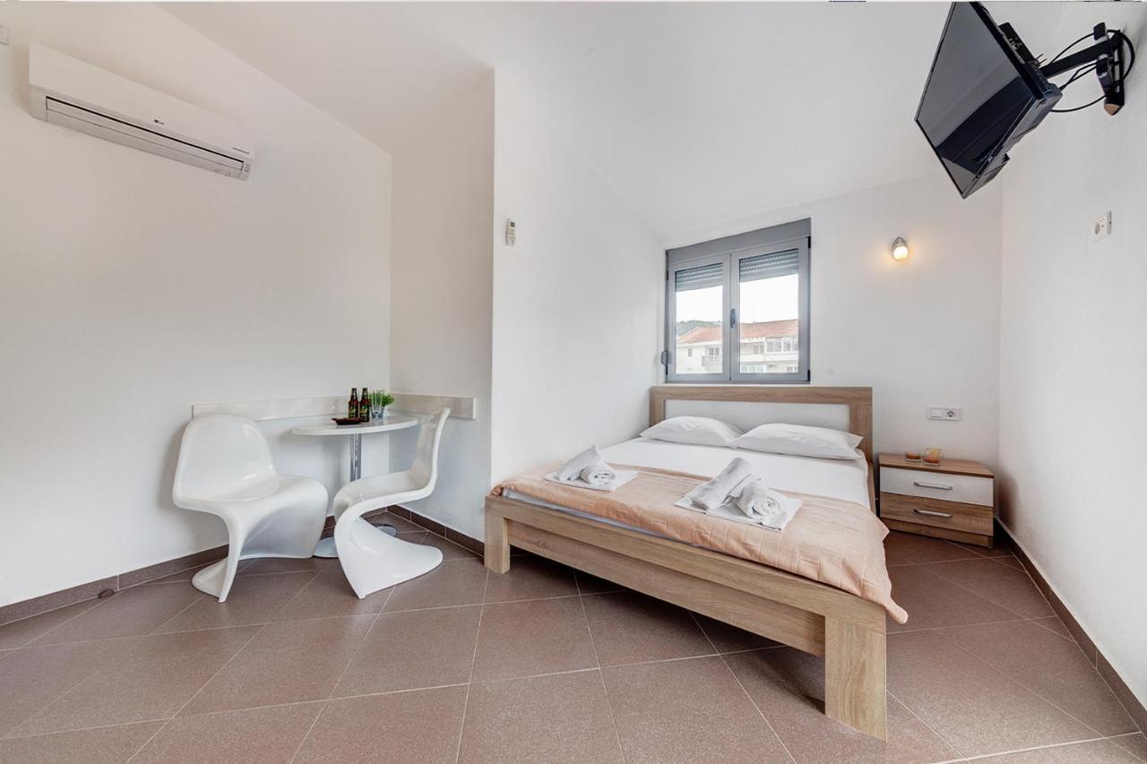 Delfin Apartments سوتوموري المظهر الخارجي الصورة