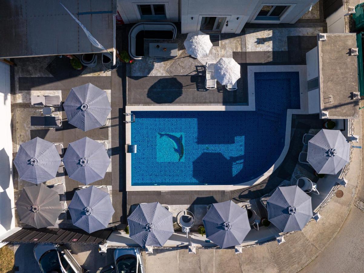 Delfin Apartments سوتوموري المظهر الخارجي الصورة
