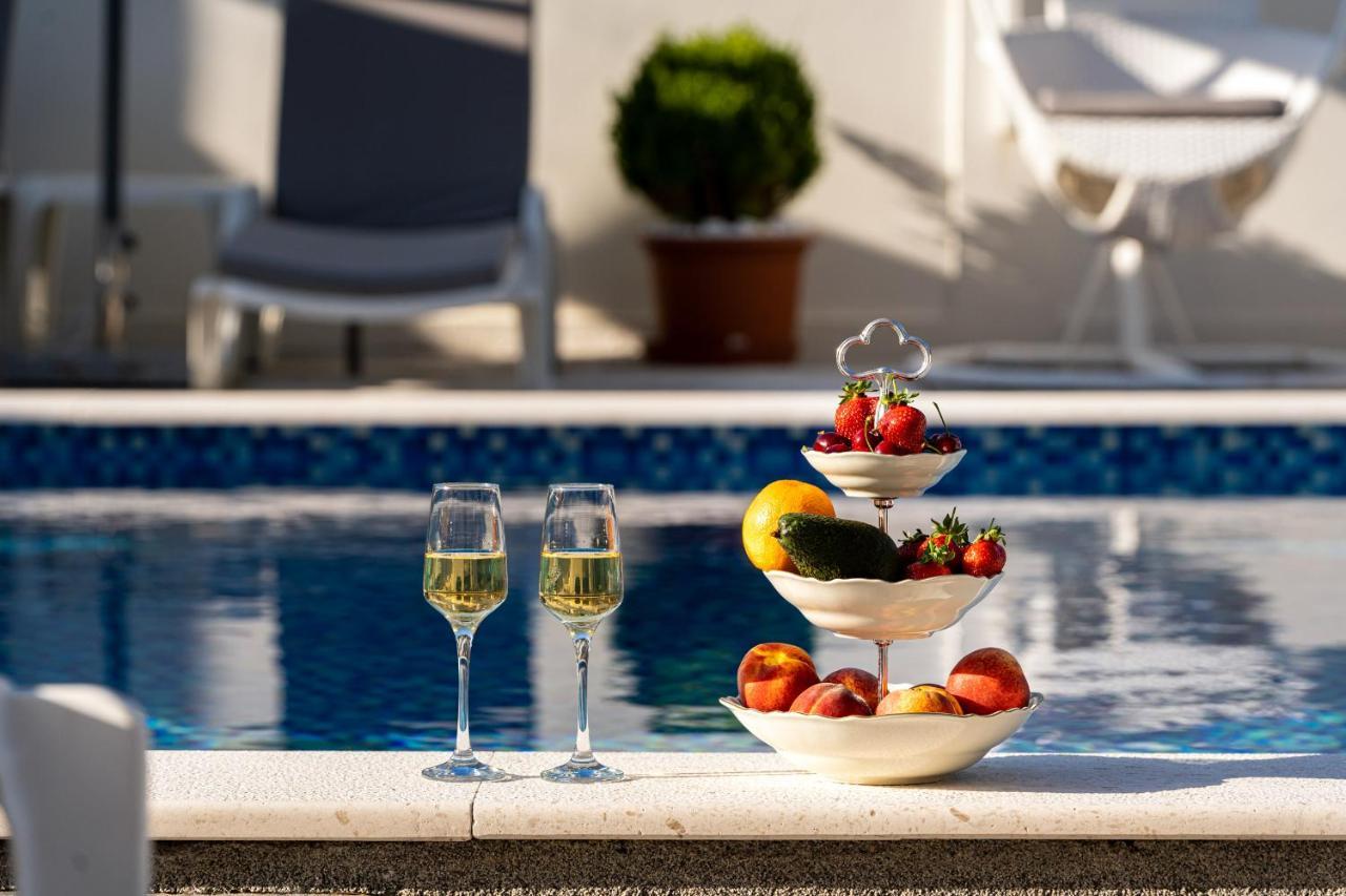 Delfin Apartments سوتوموري المظهر الخارجي الصورة