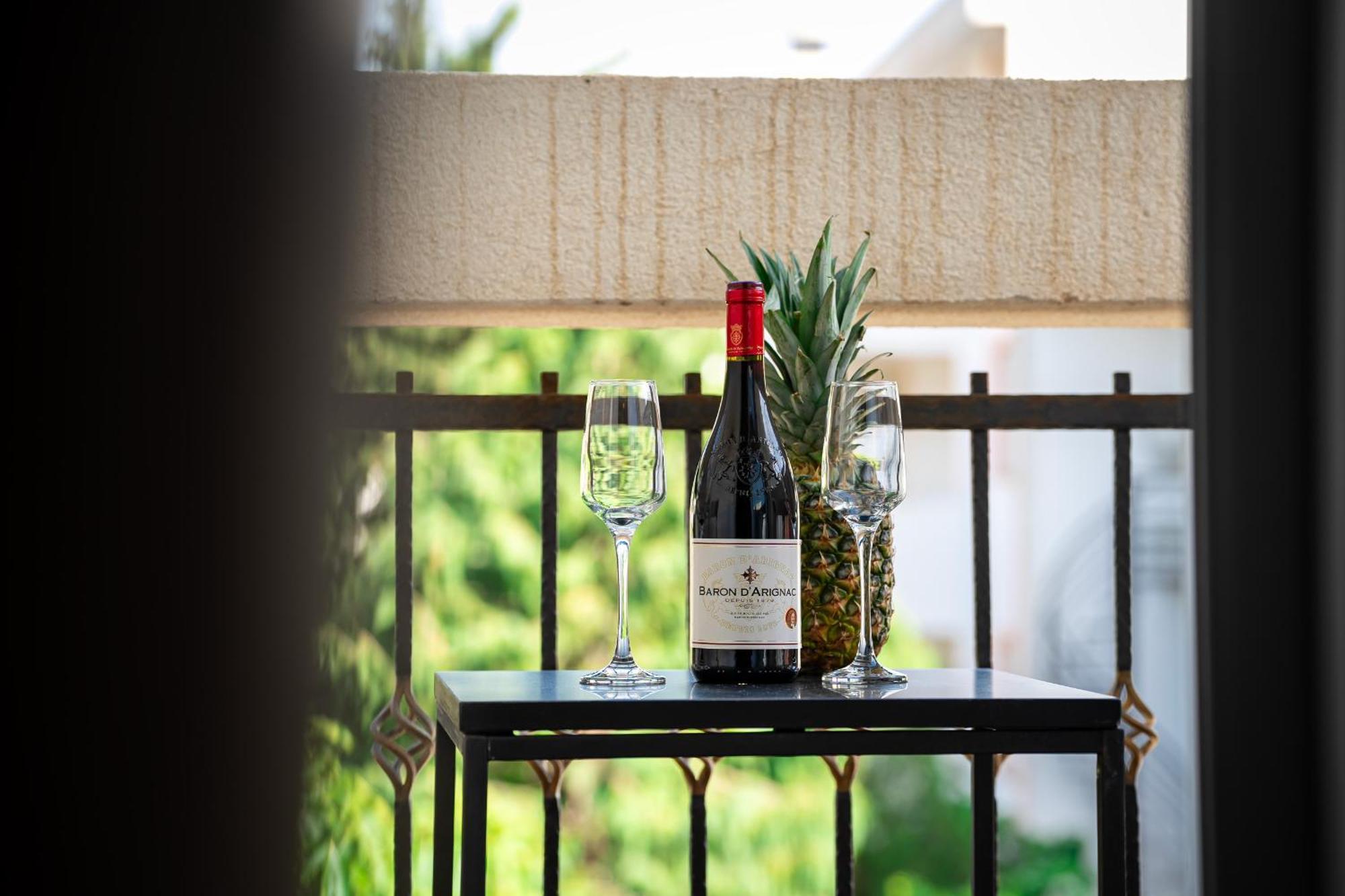 Delfin Apartments سوتوموري المظهر الخارجي الصورة
