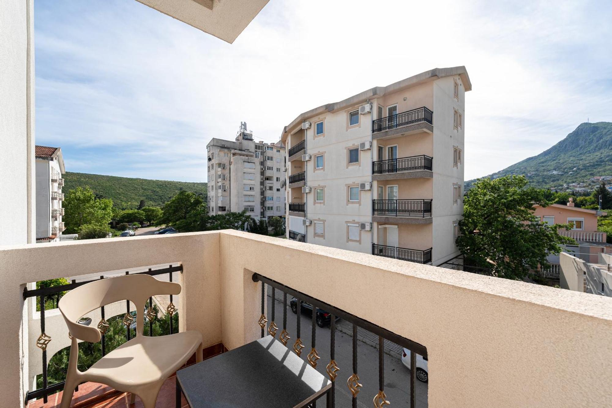 Delfin Apartments سوتوموري الغرفة الصورة