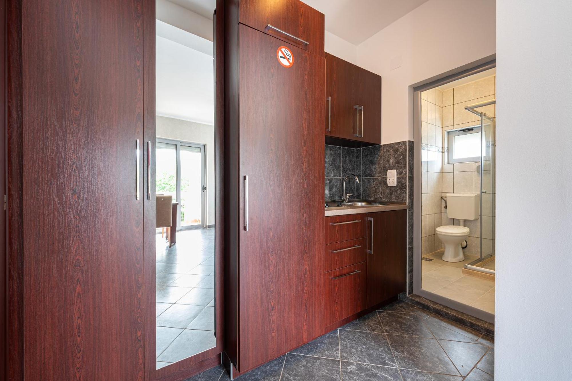 Delfin Apartments سوتوموري المظهر الخارجي الصورة